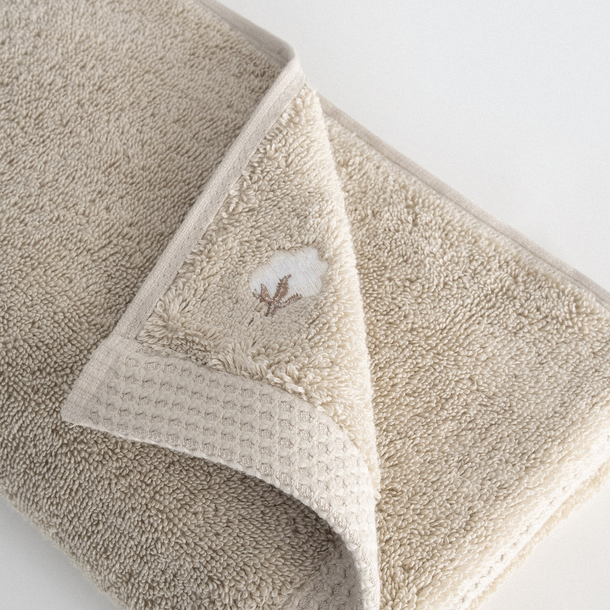 Pure Cotton Yüz Havlusu Organik Pamuk Kelebek Bordürlü Bej