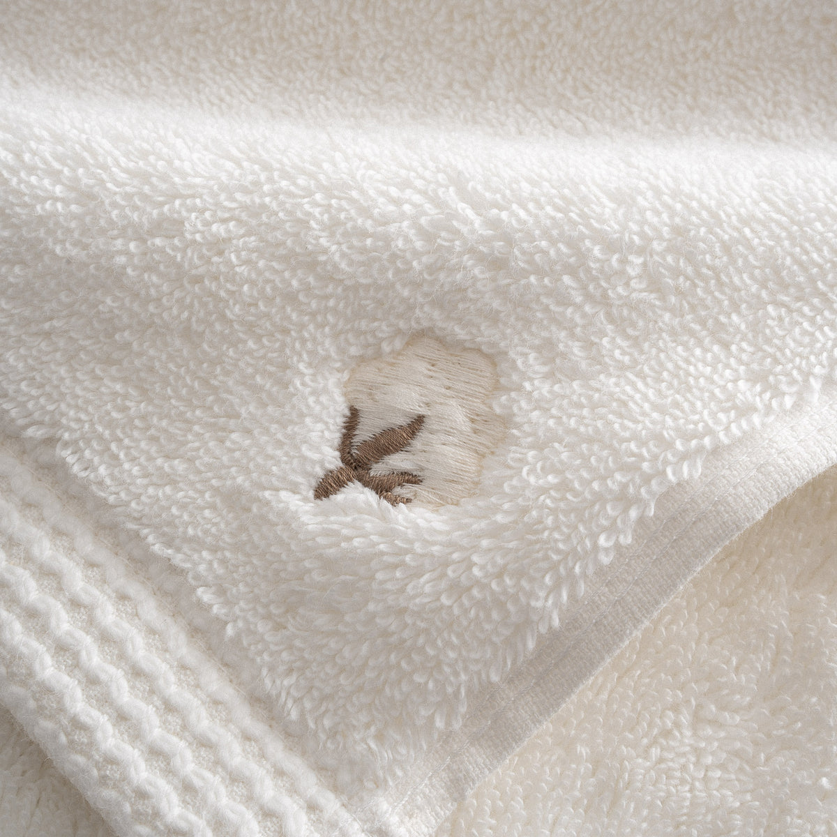 Pure Cotton Yüz Havlusu Organik Pamuk Kelebek Bordürlü Krem