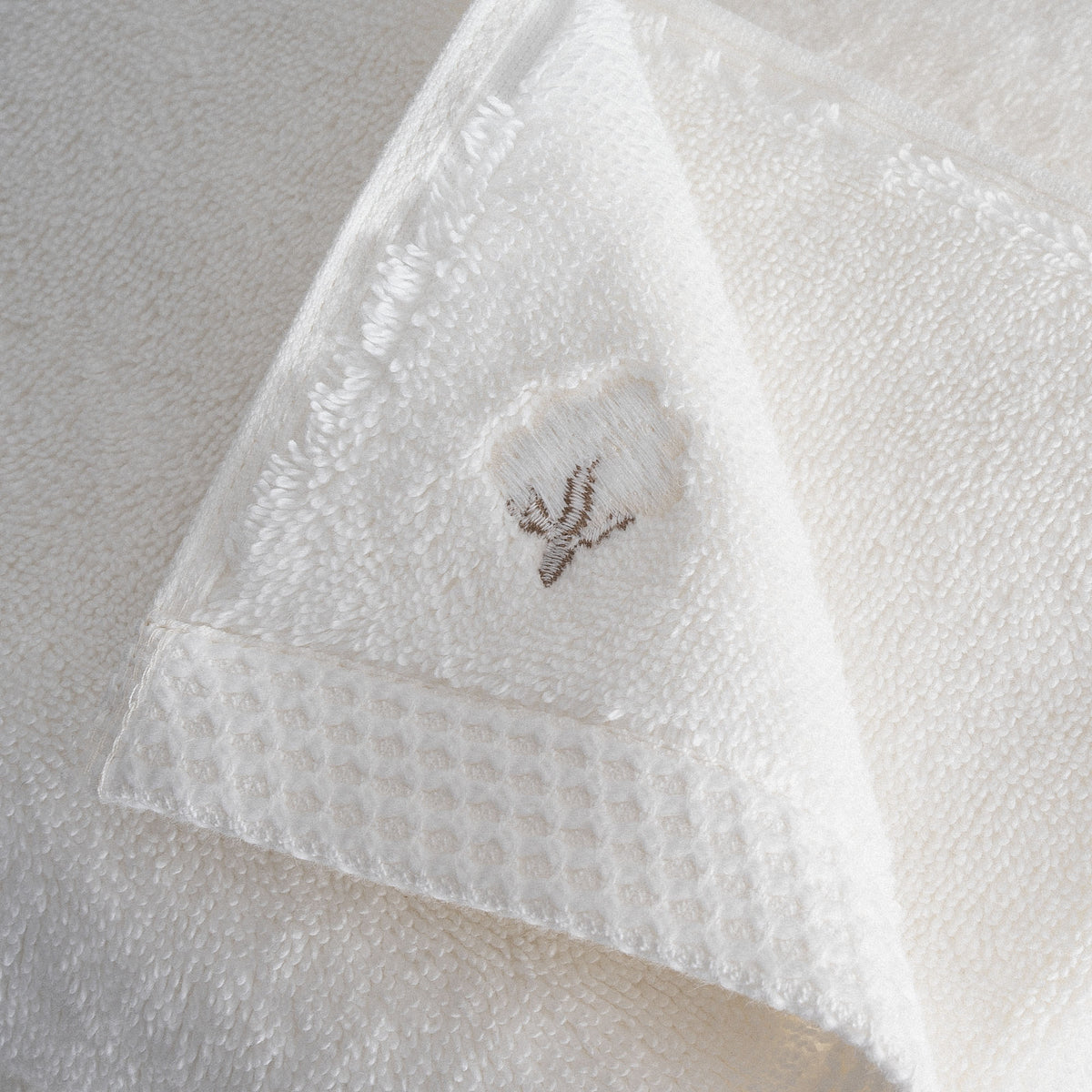 Pure Cotton 3 lü Havlu Seti Organik Pamuk Kelebek Bordürlü Krem