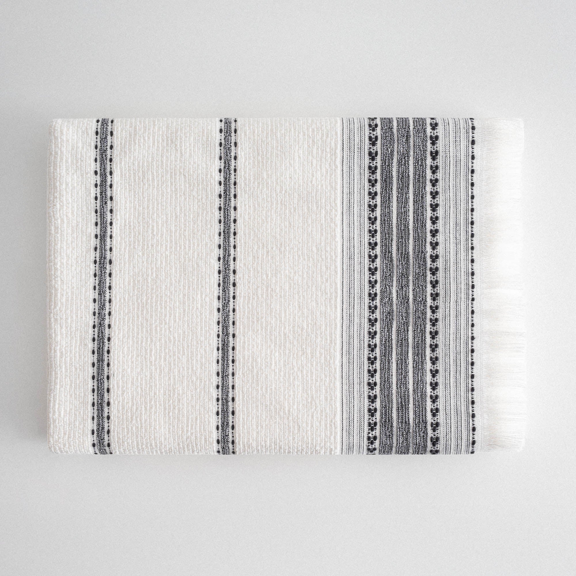 İzgi Banyo Havlusu Organik Pamuk Siyah